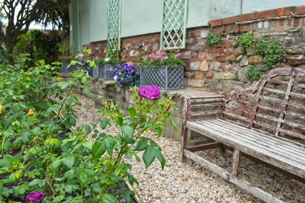 The Old Vicarage Hotel Garden 3